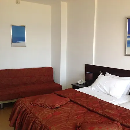 Aquarius Hotel 2*